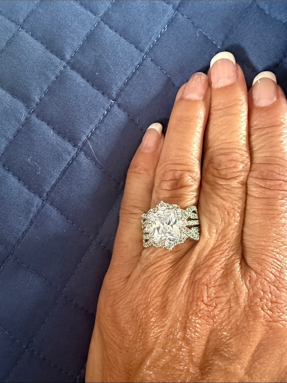 NEW.  Cubic Zirconia wedding set